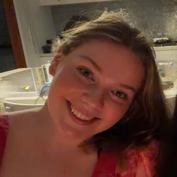 Babysitter in Brisbane: Zara