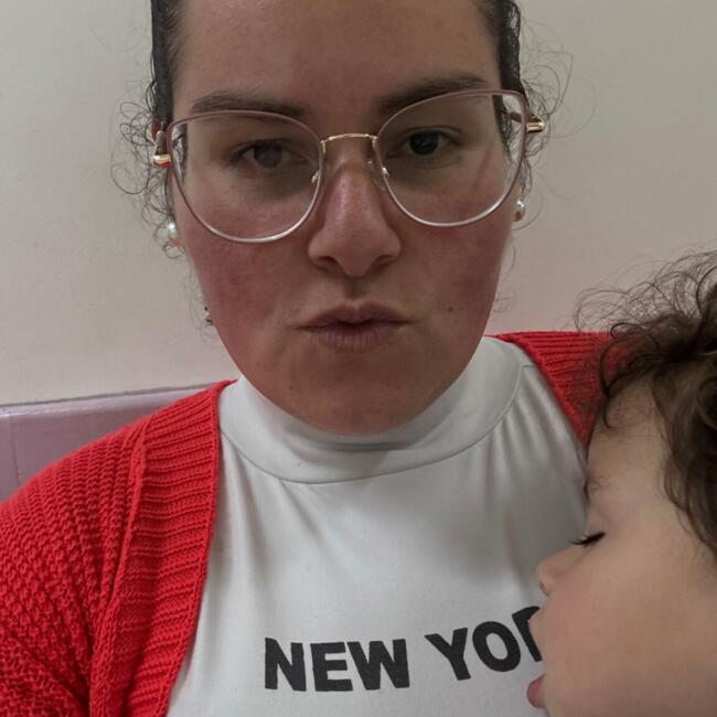 Babysitter in Curitiba: Tassiane