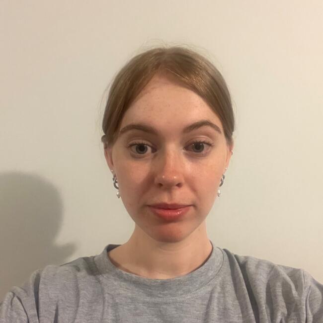 Babysitter in Ballarat: Charli