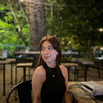 Niñera en San Isidro: Leila