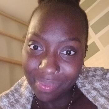 Babysitting job in Villeneuve-Saint-Georges: babysitting job NP