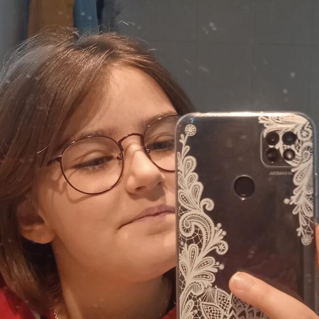 Babysitter in Saint-Etienne: Ninon