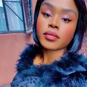 Babysitter in Vosloorus: Nonhlanhla