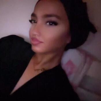 Babysitter in Le Mans: Akalita