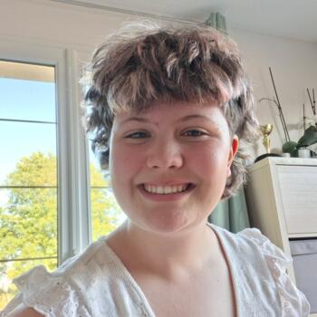 Babysitter Remilly-sur-Lozon: Lilou