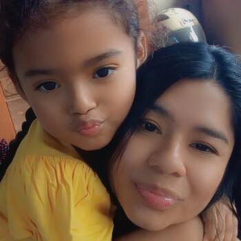 Emprego de babá em Ubatuba: emprego de babá Mariah