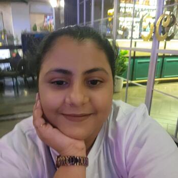 Babysitter in Greater Noida: Shrishty