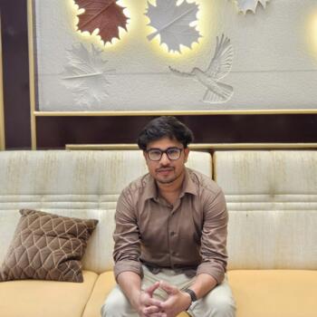 कोलकाता में बेबीसिटर: Faizan