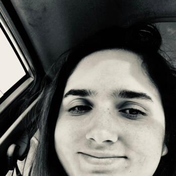 Babysitting job in Montreal: babysitting job Chloé