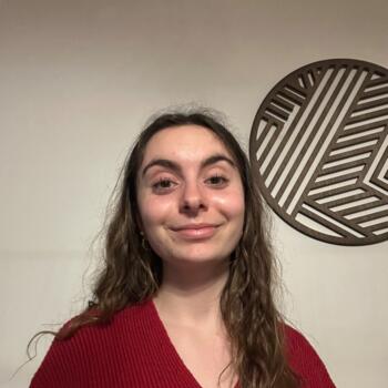 Babysitter in Paris: Maëlie