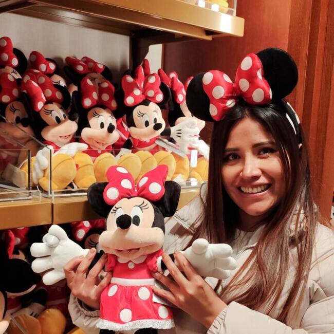 Babysitter in Paris: MABEL