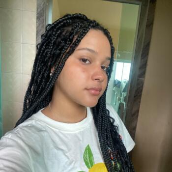 Babysitter in Rio Branco: Kayla