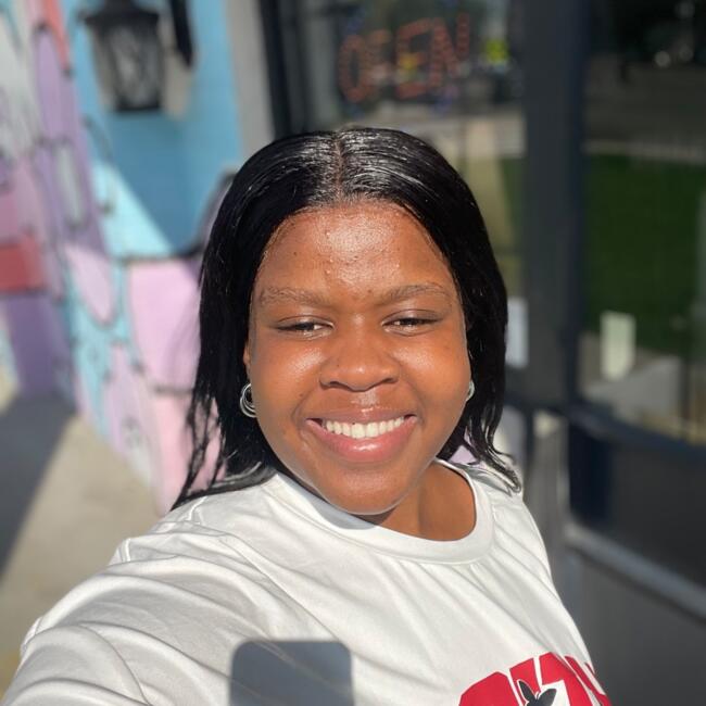 Babysitter στην περιοχή Waterbury (Connecticut): Minenhle