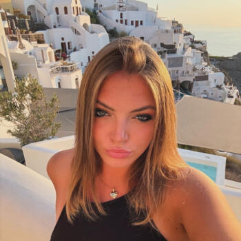 Babysitter Rome: Giulia