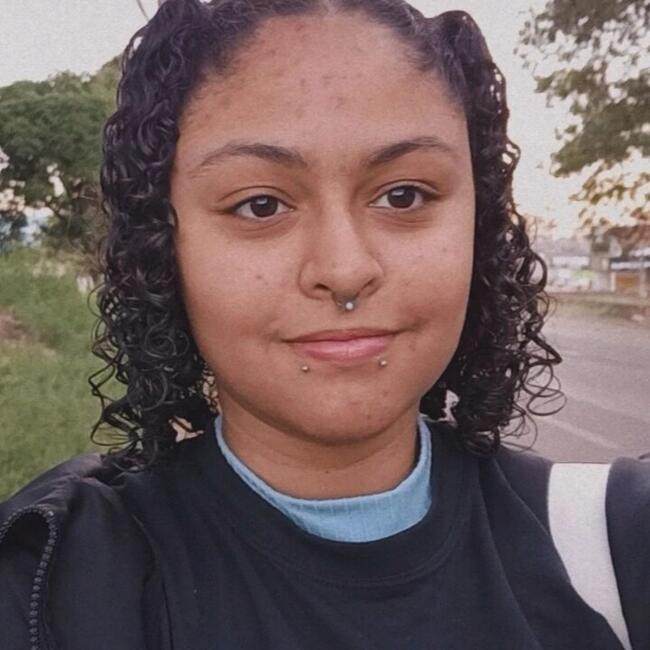 Babá em Valparaíso de Goiás: Bianca