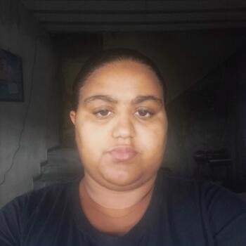 Babá Volta Redonda: Carla