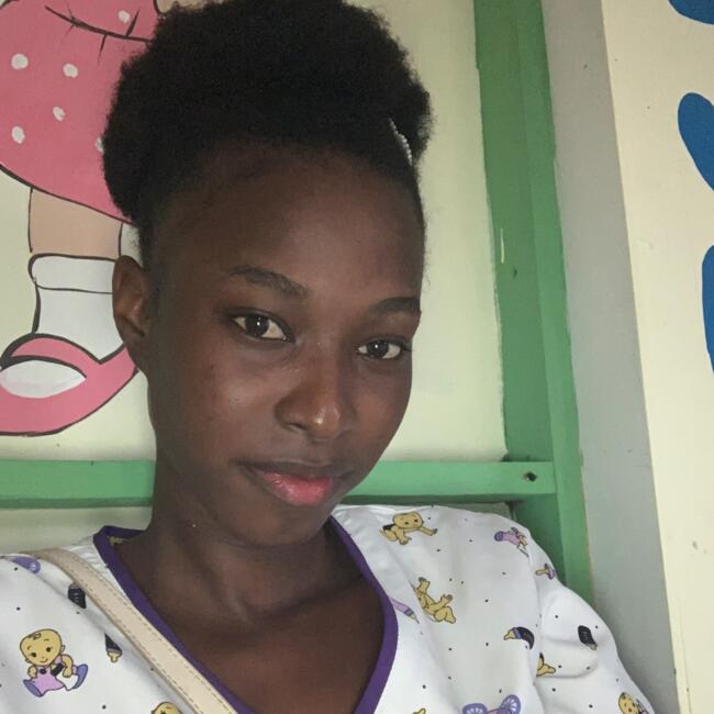 Babysitter in Santo Domingo: Isabel