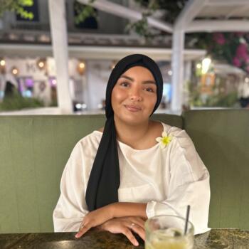 Babysitter in Suresnes: Shéryne