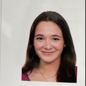 Babysitter in Madrid: Adriana