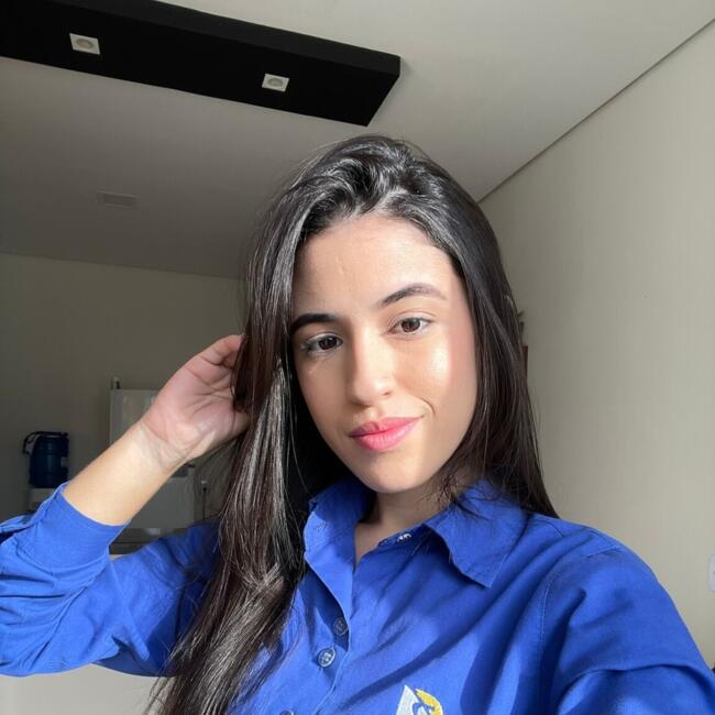 Babá em Várzea Grande: Fernanda