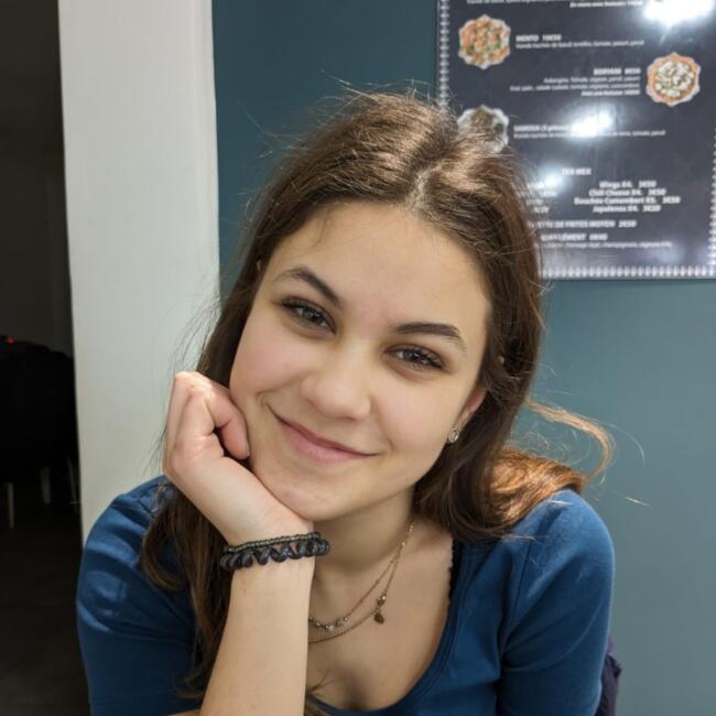 Babysitter in Cluses: Myriam