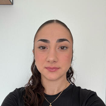 Babysitter Villeneuve: Alena