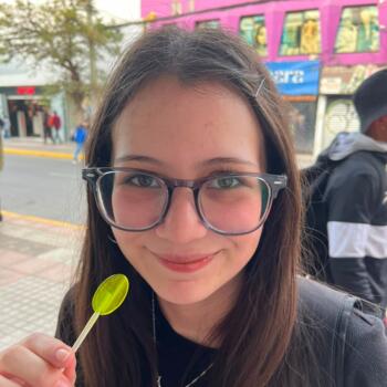 Babysitter in San Bernardo: Ariela