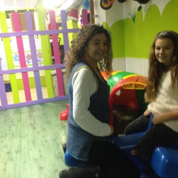 Babysitter in Castelldefels: Monica