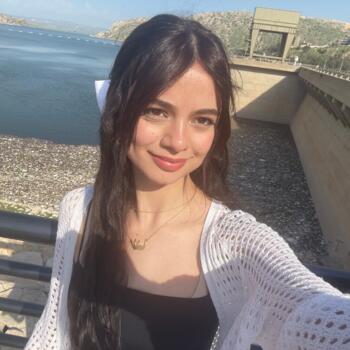 Baby-sitter Brampton: Ranya