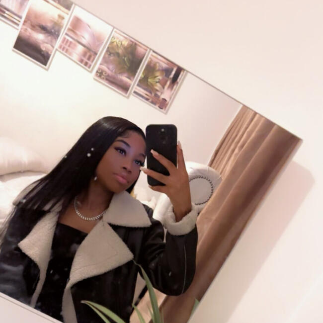 Babysitter in London: Diwana