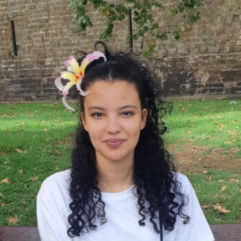 Babysitter in Villeurbanne: Jade