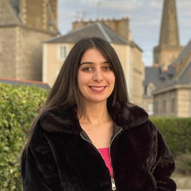 Babysitter in Brest: Marwa