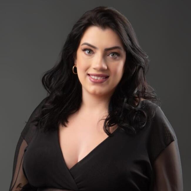 Babá em Sao Jose do Rio Preto: Vivian