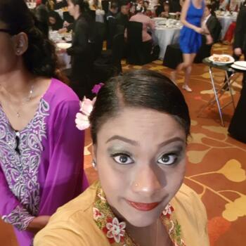 家长 新加坡: Shahirah