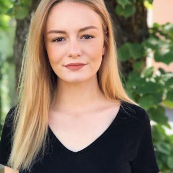 Babysitter Féchy: Tania