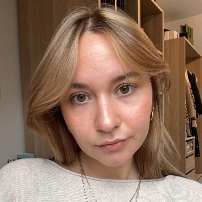 Babysitter in Enghien: Léna