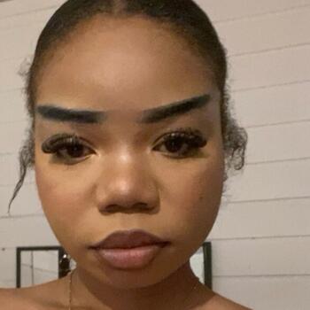 Babysitter in Valence: Elina