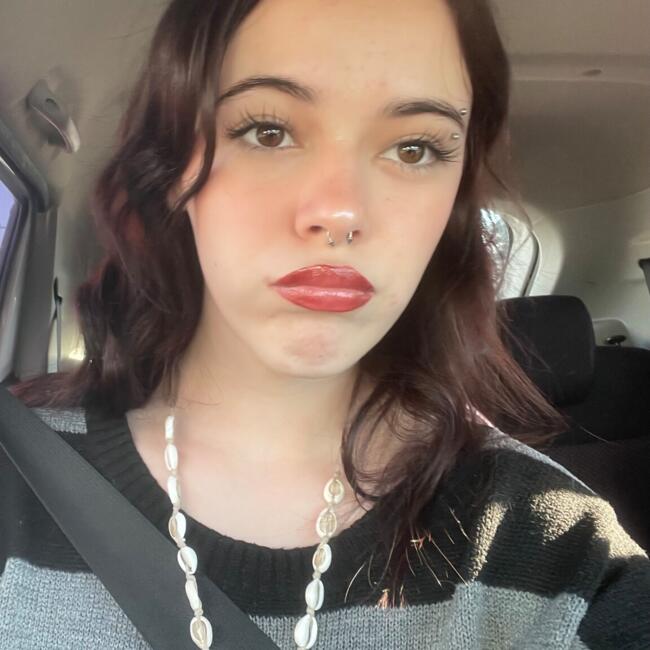 Babysitter in Port Elizabeth: Danika