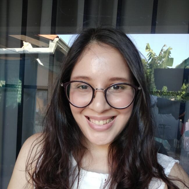 Babysitter in San Lorenzo: Jazmín