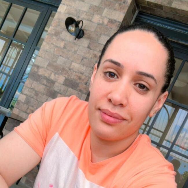 Babysitter in Bucharest: Alia