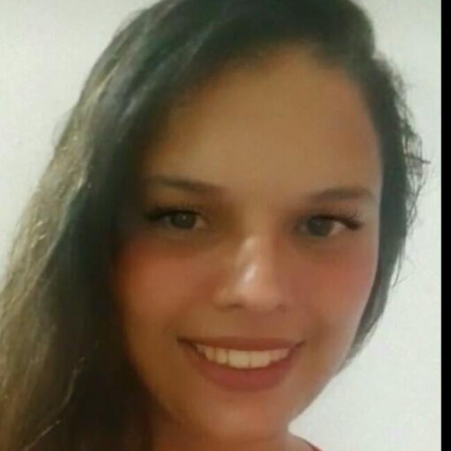 Babá em Capivari de Baixo: Juliana