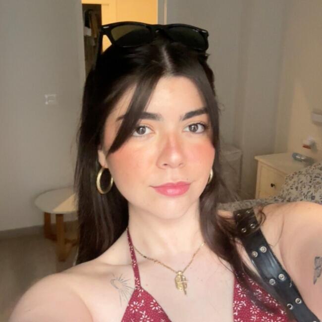Babysitter in Granada: Lucía