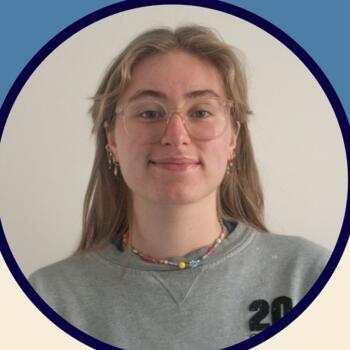 Babysitter in Uccle: Ella