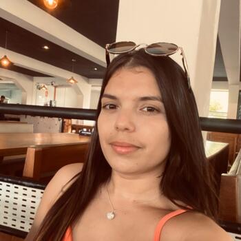 Babysitter in Pirpirituba: Vanessa