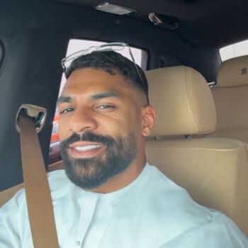 وظيفة جليسة أطفال في دبي: Khalifa