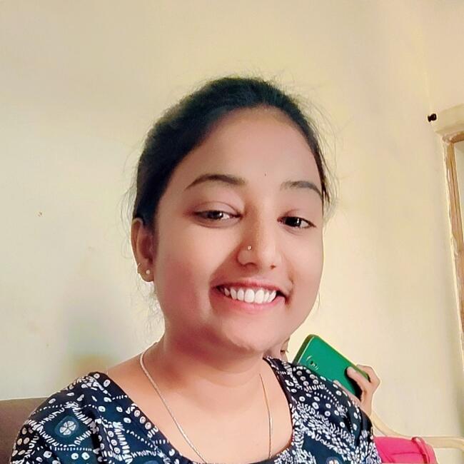 पुणे में बेबीसिटर: Harshada