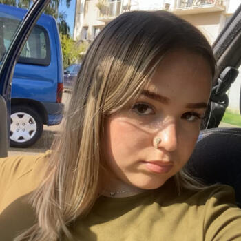 Babysitter in Coulombs: Morgane