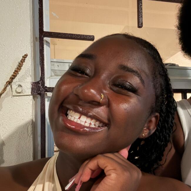 Babysitter in Miami: Darriel