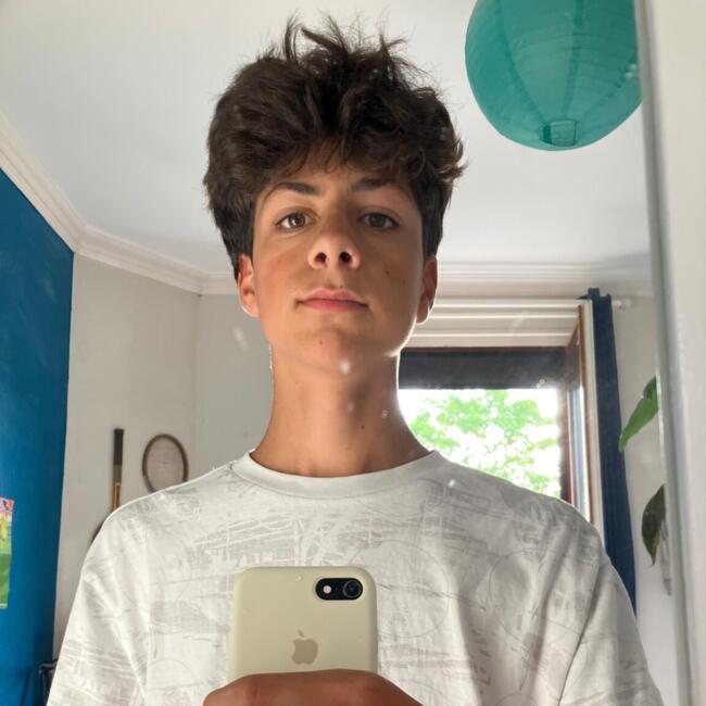 Babysitter in Clamart: Charlie