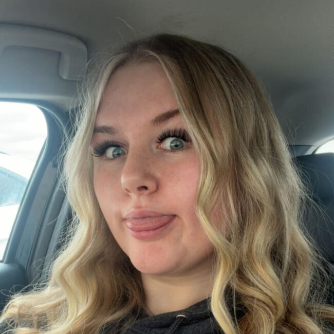 Babysitter in Prince Albert: Isabel